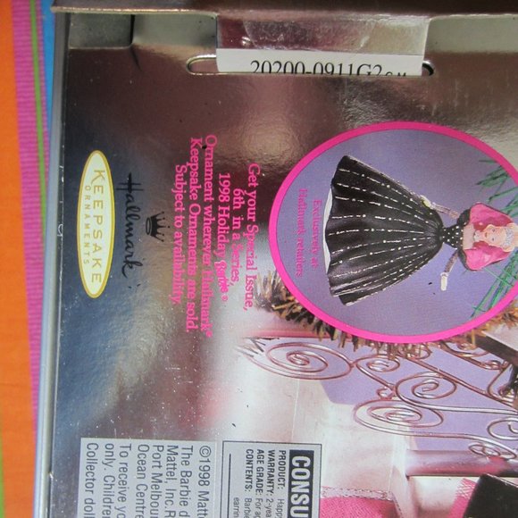 VINTAGE-1998-COLLECTIABLE-MATTELL-HAPPY HOLIDAYS/HALLMARK KEEPSAKE BARBIE DOLL - Picture 7 of 9